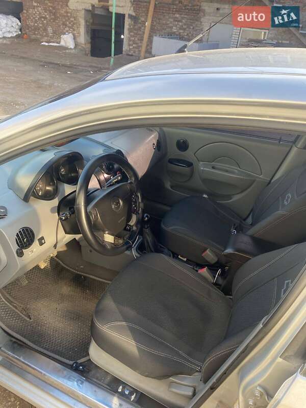 Седан Chevrolet Aveo 2005 в Запорожье фото 3 Седан Chevrolet Aveo 2005 в Запорожье