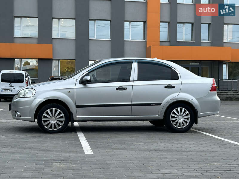 Седан Chevrolet Aveo 2007 в Днепре