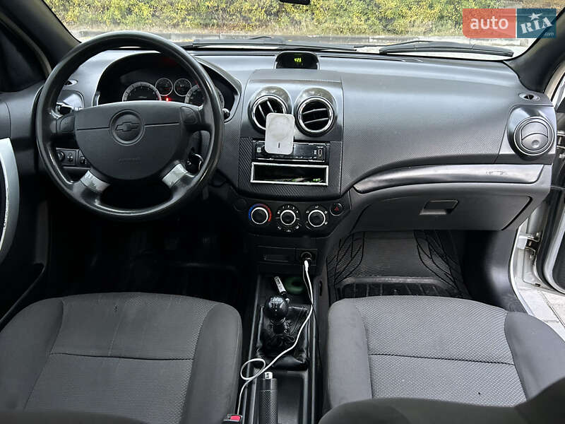 Седан Chevrolet Aveo 2007 в Днепре