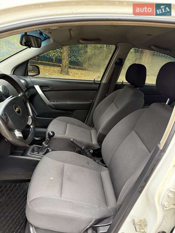 Седан Chevrolet Aveo 2008 в Запорожье