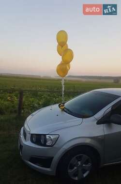 Хэтчбек Chevrolet Aveo 2012 в Ровно