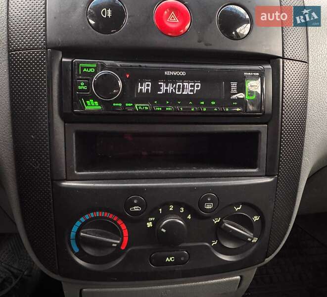 Хэтчбек Chevrolet Aveo 2005 в Одессе фото 25 Хэтчбек Chevrolet Aveo 2005 в Одессе
