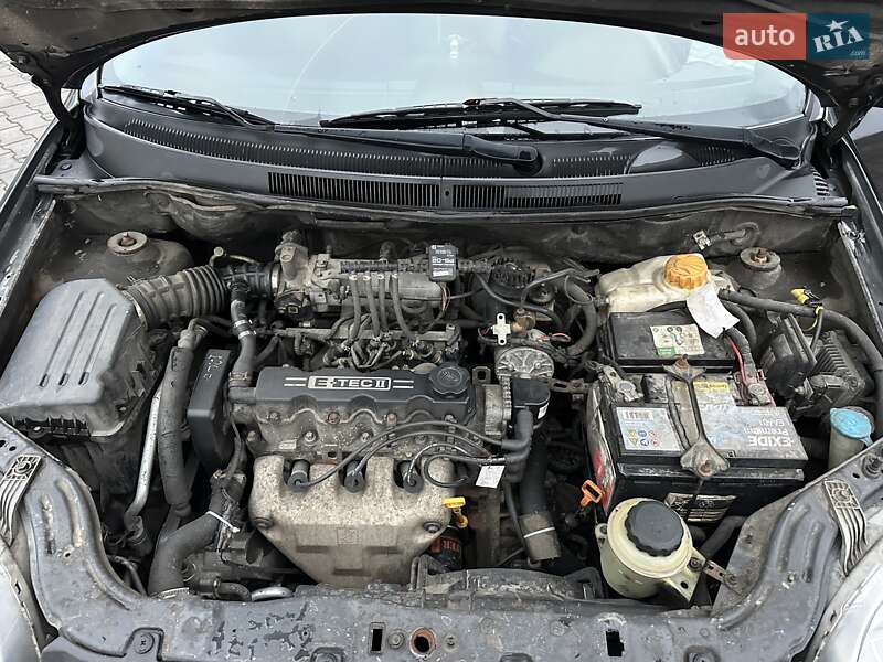 Седан Chevrolet Aveo 2008 в Хмельницькому