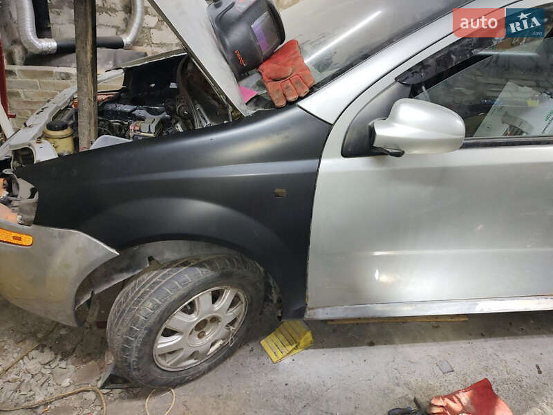 Хэтчбек Chevrolet Aveo 2005 в Сеньковке фото 23 Хэтчбек Chevrolet Aveo 2005 в Сеньковке