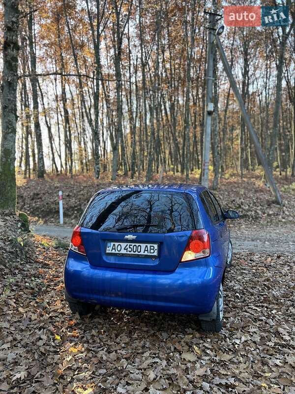 Хэтчбек Chevrolet Aveo 2005 в Ужгороде фото 2 Хэтчбек Chevrolet Aveo 2005 в Ужгороде