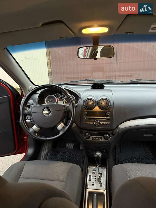 Седан Chevrolet Aveo 2005 в Рівному