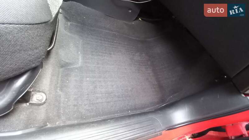 Седан Chevrolet Aveo 2010 в Дніпрі