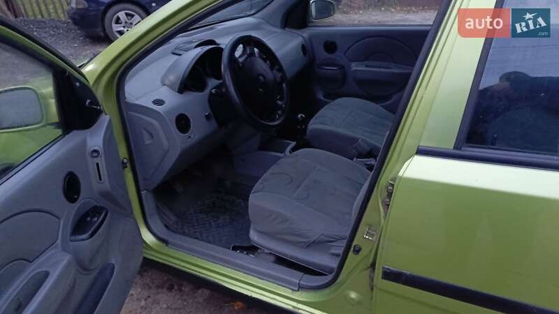 Седан Chevrolet Aveo 2004 в Звенигородці