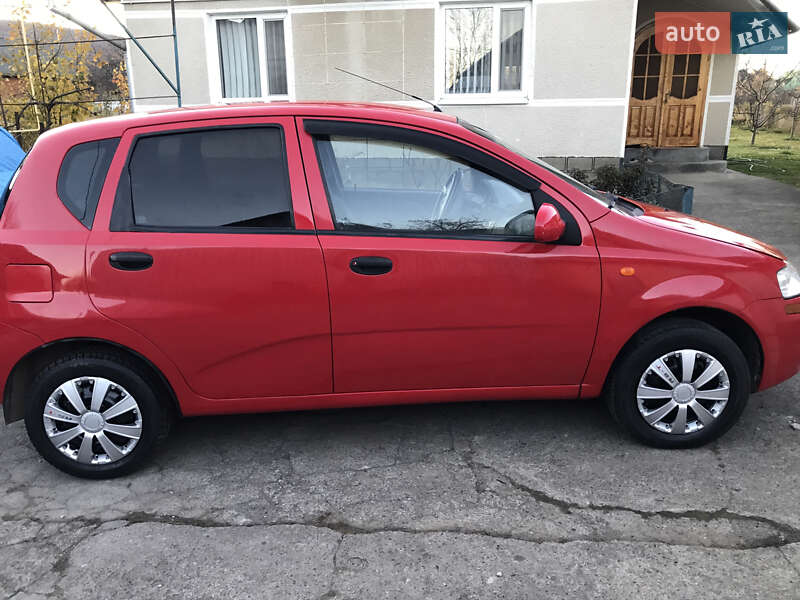Хэтчбек Chevrolet Aveo 2004 в Надворной фото 7 Хэтчбек Chevrolet Aveo 2004 в Надворной