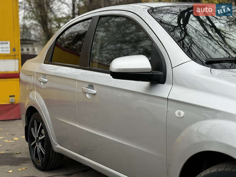 Седан Chevrolet Aveo 2008 в Хмельницком