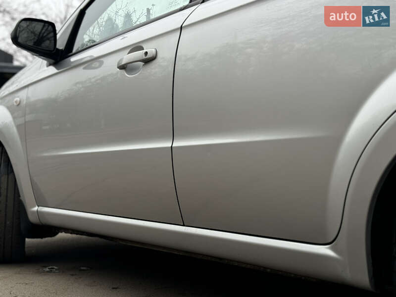 Седан Chevrolet Aveo 2008 в Хмельницком