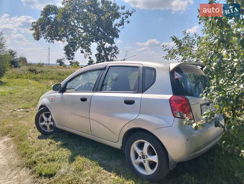 Хэтчбек Chevrolet Aveo 2005 в Киеве фото 5 Хэтчбек Chevrolet Aveo 2005 в Киеве