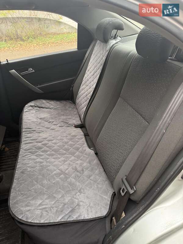 Седан Chevrolet Aveo 2007 в Днепре