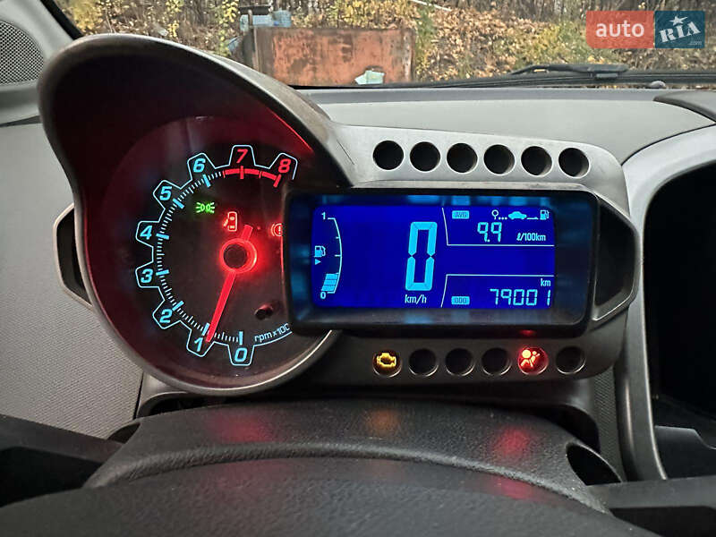 Седан Chevrolet Aveo 2012 в Харкові