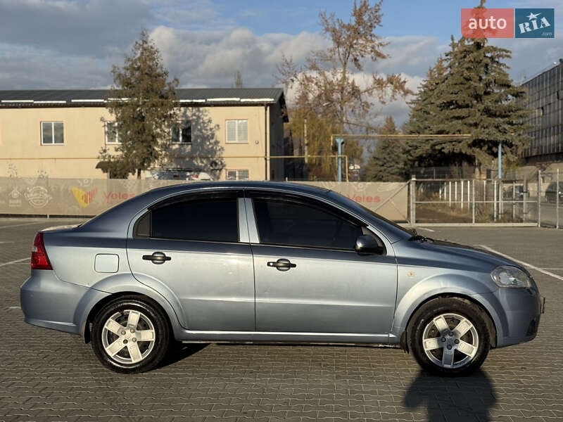 Седан Chevrolet Aveo 2007 в Ивано-Франковске