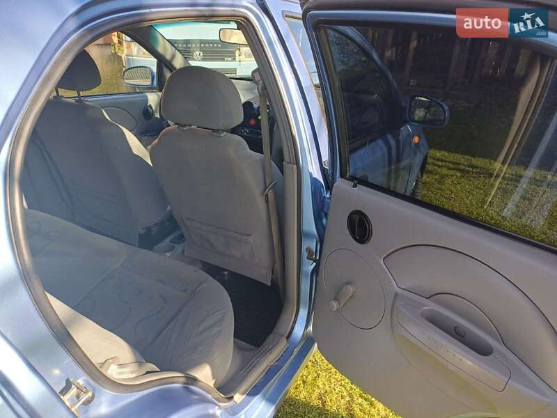 Седан Chevrolet Aveo 2005 в Косові