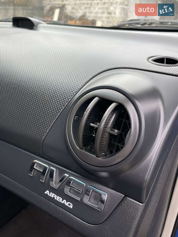 Хэтчбек Chevrolet Aveo 2008 в Желтых Водах