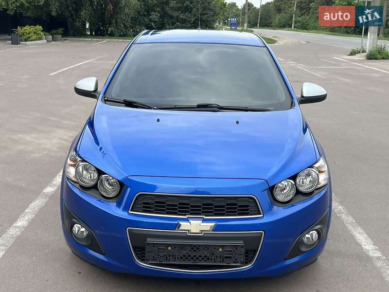 Хэтчбек Chevrolet Aveo 2012 в Киеве
