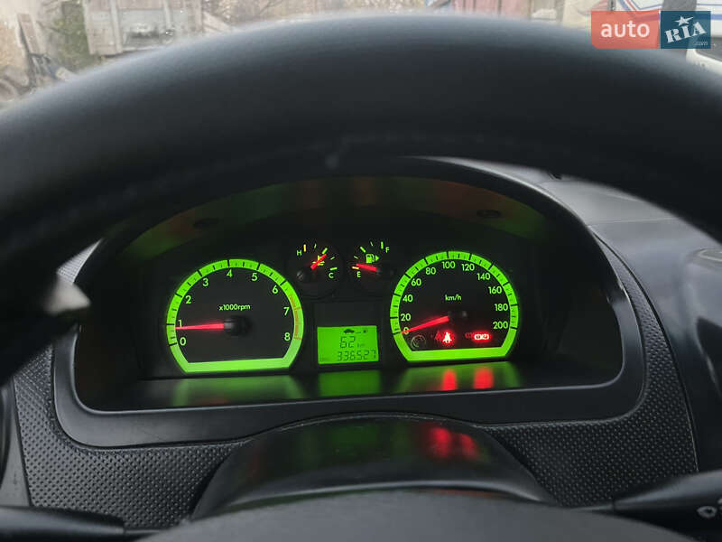 Седан Chevrolet Aveo 2008 в Миколаєві