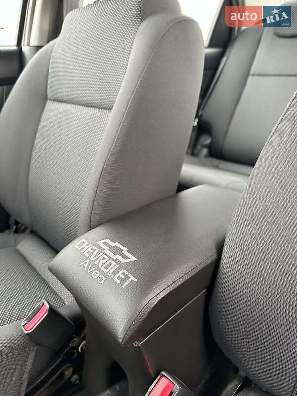 Седан Chevrolet Aveo 2007 в Белогородке