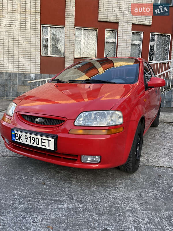 Седан Chevrolet Aveo 2005 в Нетішині