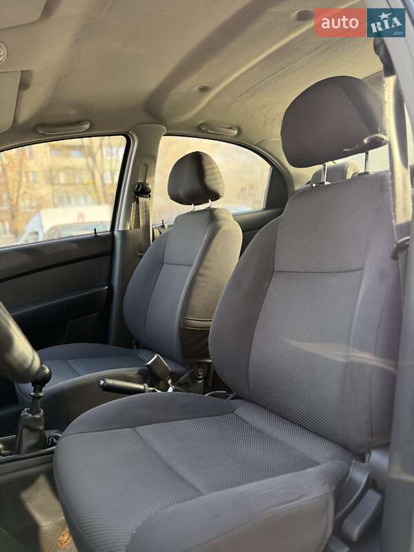 Седан Chevrolet Aveo 2008 в Киеве фото 15 Седан Chevrolet Aveo 2008 в Киеве