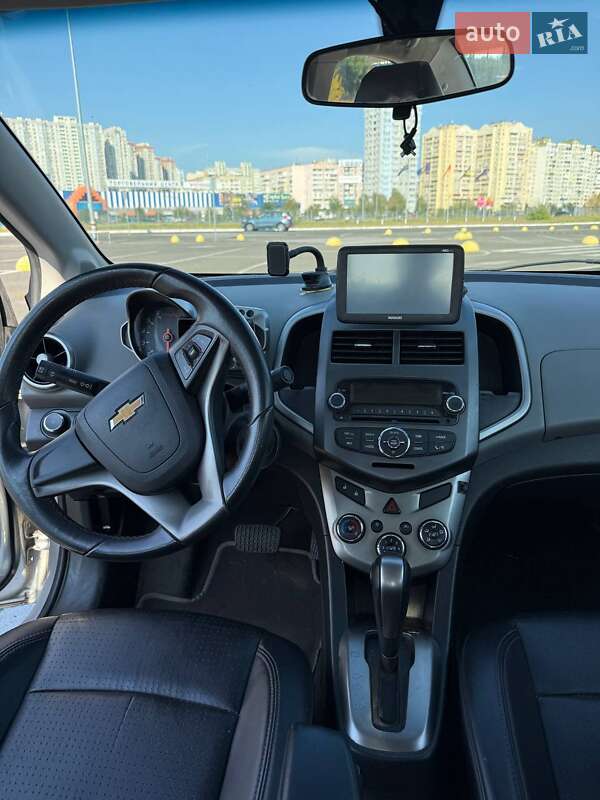 Седан Chevrolet Aveo 2012 в Киеве фото 8 Седан Chevrolet Aveo 2012 в Киеве