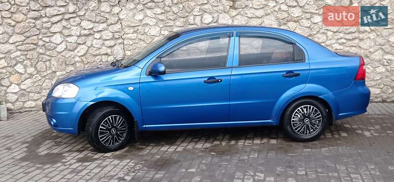 Седан Chevrolet Aveo 2008 в Тернополі