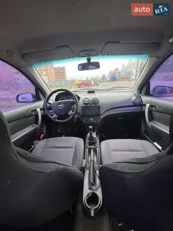 Седан Chevrolet Aveo 2006 в Вышгороде