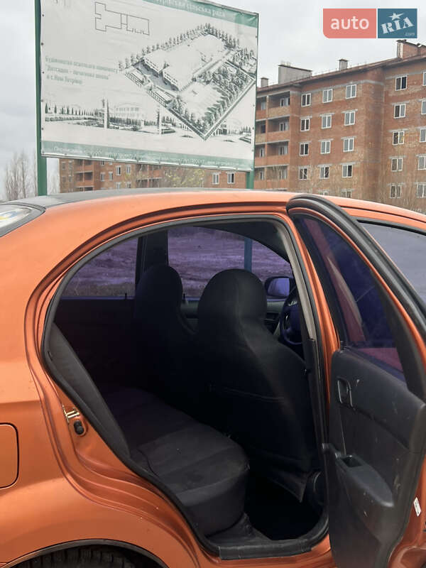 Седан Chevrolet Aveo 2006 в Вышгороде