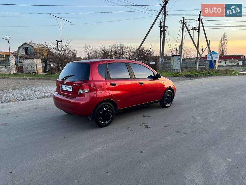 Хэтчбек Chevrolet Aveo 2005 в Николаеве фото 4 Хэтчбек Chevrolet Aveo 2005 в Николаеве
