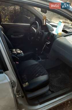 Седан Chevrolet Aveo 2005 в Полтаве