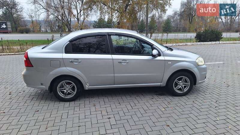 Седан Chevrolet Aveo 2006 в Запоріжжі