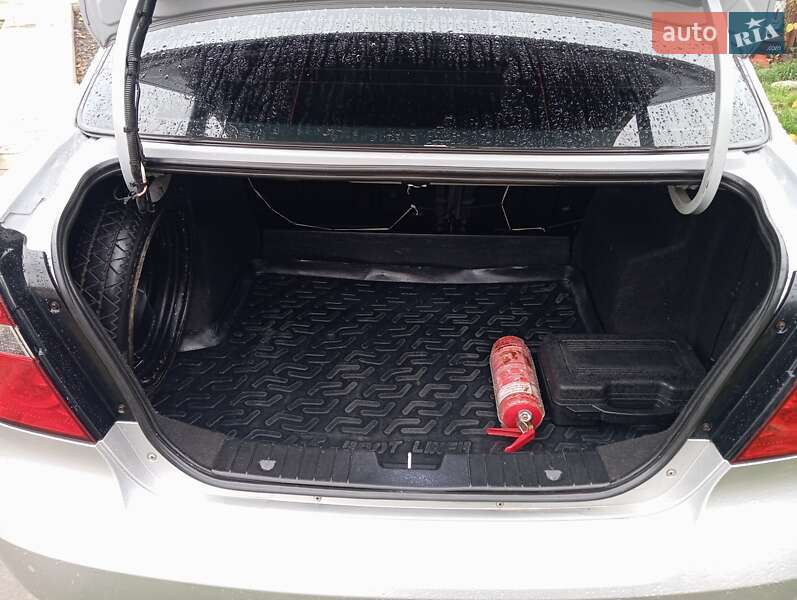 Седан Chevrolet Aveo 2008 в Стрые