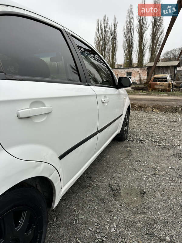 Седан Chevrolet Aveo 2008 в Полтаве фото 14 Седан Chevrolet Aveo 2008 в Полтаве