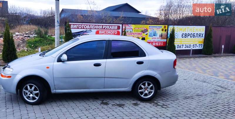Седан Chevrolet Aveo 2005 в Надворной