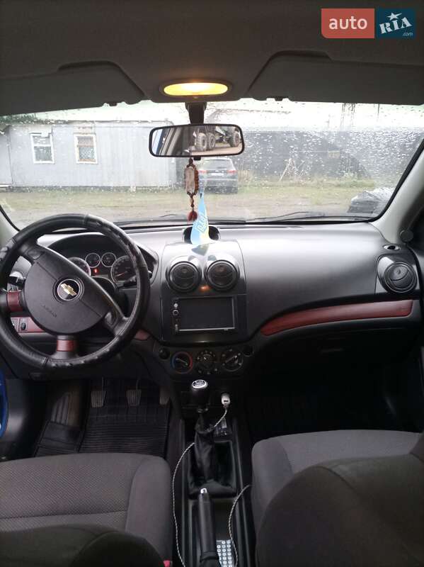 Седан Chevrolet Aveo 2007 в Рівному