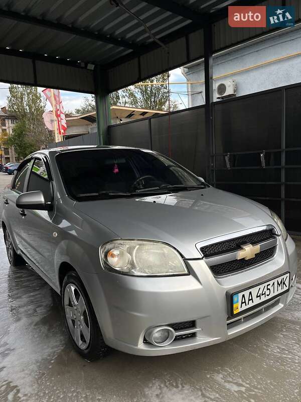 Седан Chevrolet Aveo 2007 в Запорожье