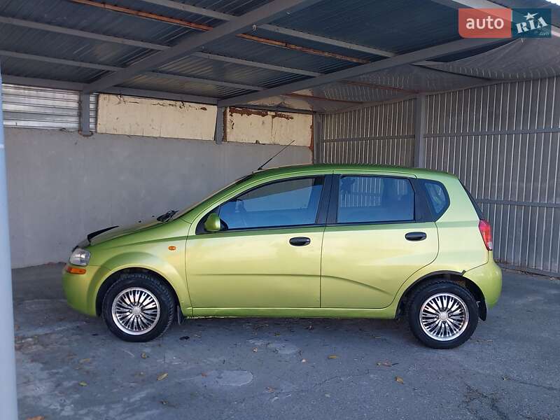 Хэтчбек Chevrolet Aveo 2005 в Николаеве