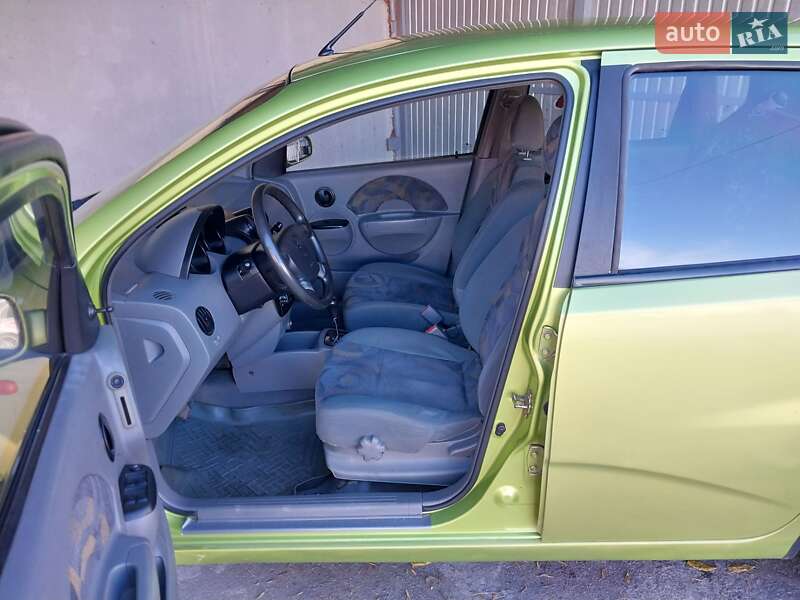 Хэтчбек Chevrolet Aveo 2005 в Николаеве