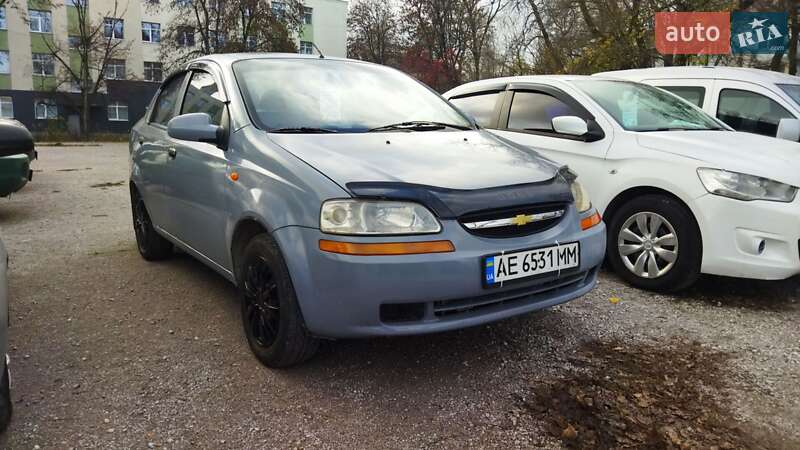 Седан Chevrolet Aveo 2004 в Каменском