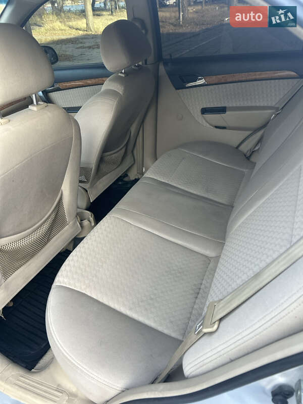 Седан Chevrolet Aveo 2007 в Запорожье