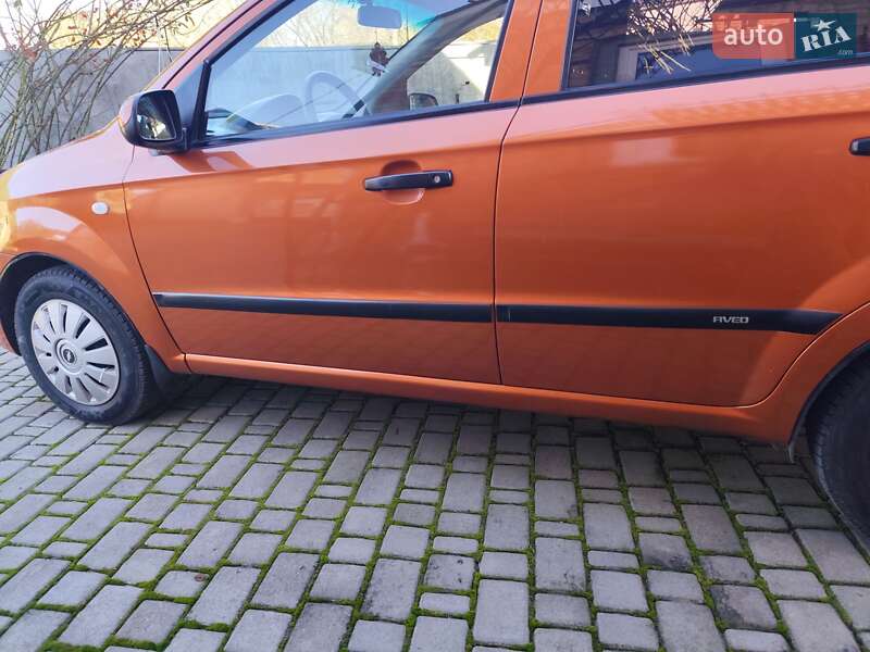 Седан Chevrolet Aveo 2006 в Бердичеві