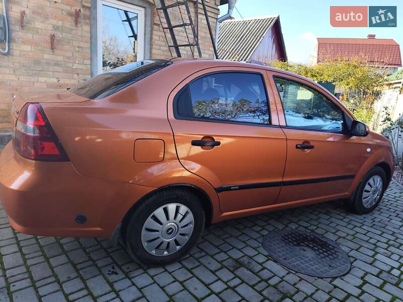 Седан Chevrolet Aveo 2006 в Бердичеві