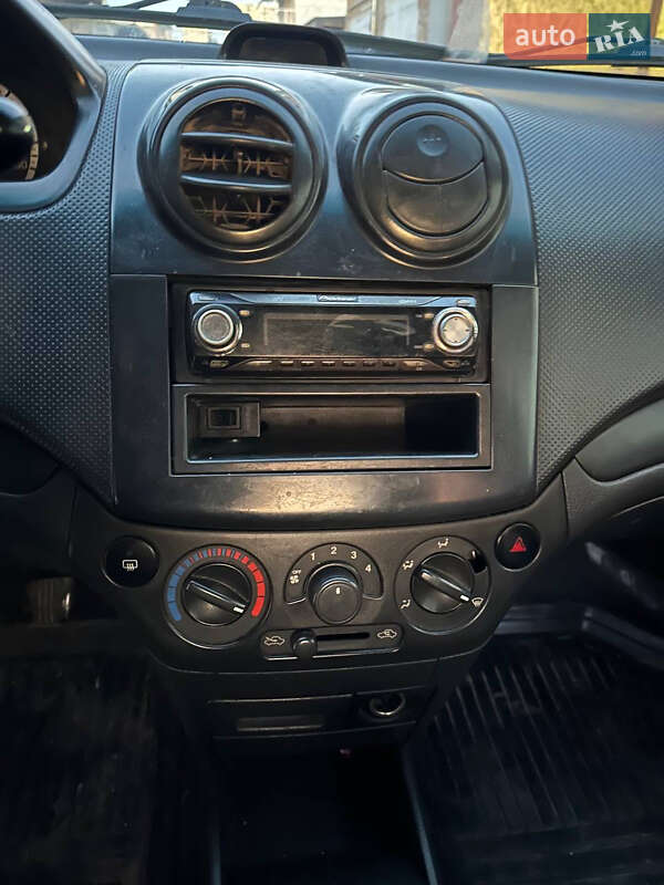 Седан Chevrolet Aveo 2006 в Тернополе