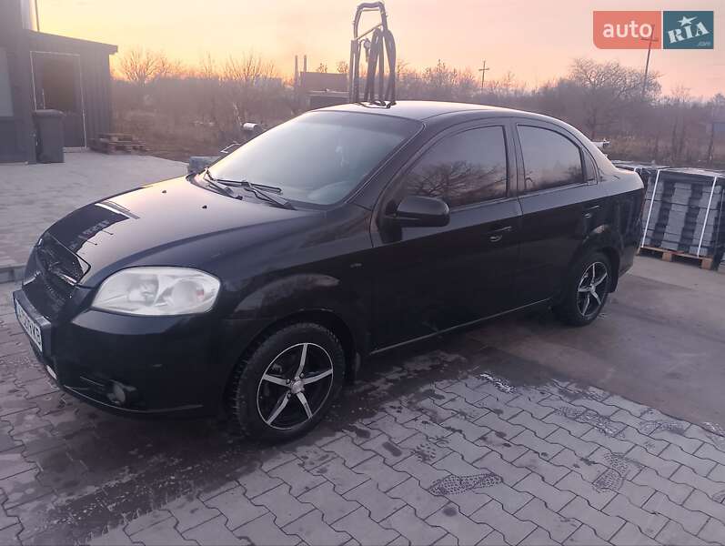 Седан Chevrolet Aveo 2008 в Ватутино