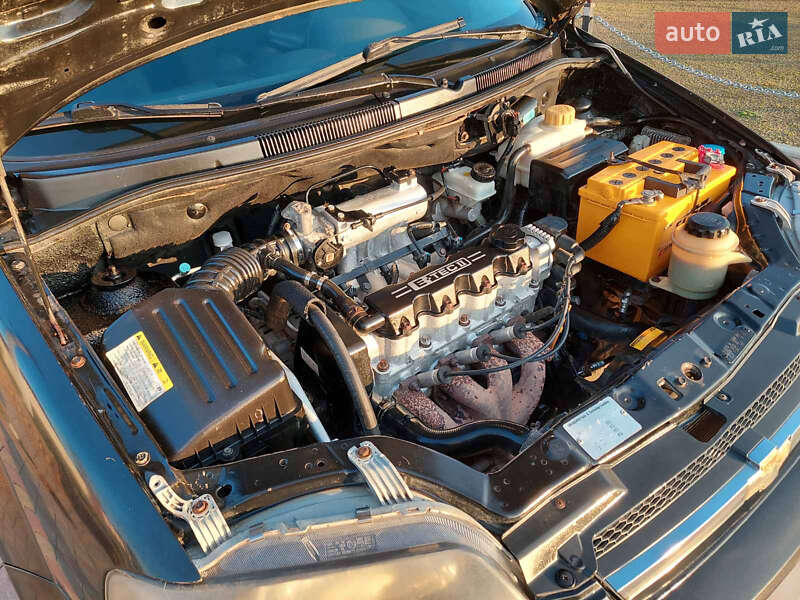 Седан Chevrolet Aveo 2006 в Николаеве