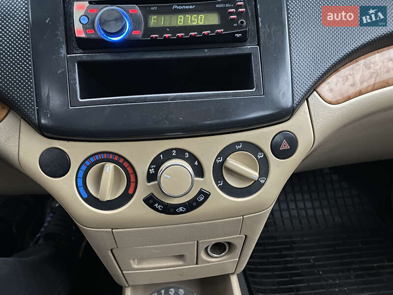 Седан Chevrolet Aveo 2008 в Каменец-Подольском