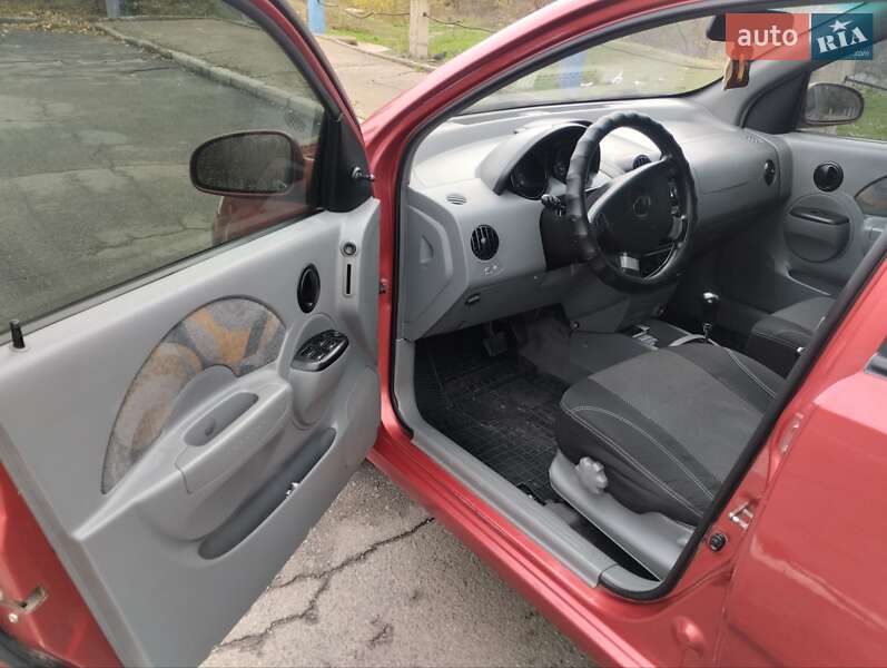 Хэтчбек Chevrolet Aveo 2005 в Южноукраинске фото 8 Хэтчбек Chevrolet Aveo 2005 в Южноукраинске