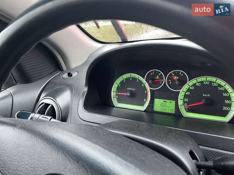 Седан Chevrolet Aveo 2008 в Києві фото 8 Седан Chevrolet Aveo 2008 в Києві